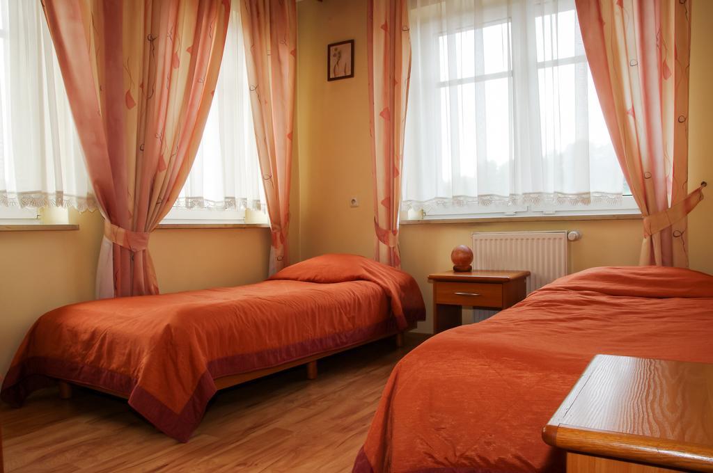 Hotel Sutoris Bochnia Ruang foto